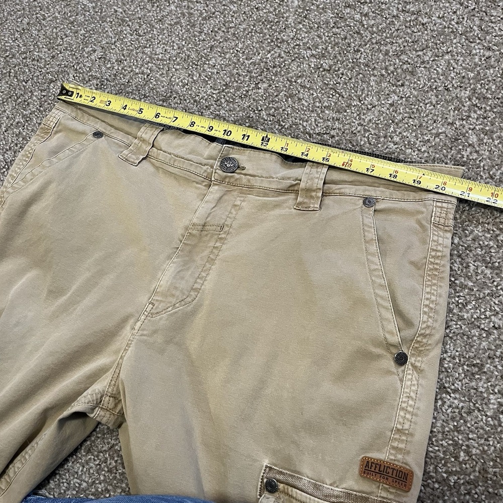 Affliction Buckle Mens Khaki Cargo Shorts Sz 40 Camo Trim Utility Y2K Grunge - Picture 8 of 8